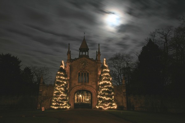 Full Moon - CHRISTMAS