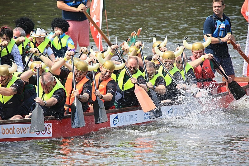 BV6R1571 - DRAGON BOAT RACES 2015 York Rotary Club