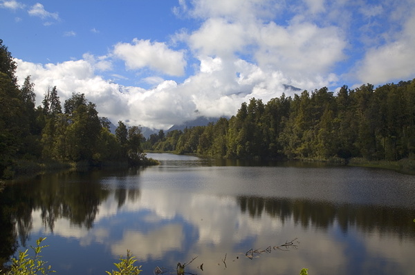 LAKE MATHESON - MIRROR LAKE - NEW ZEALAND