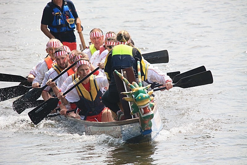 BV6R1558 - DRAGON BOAT RACES 2015 York Rotary Club