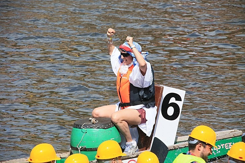 BV6R1819 - DRAGON BOAT RACES 2015 York Rotary Club