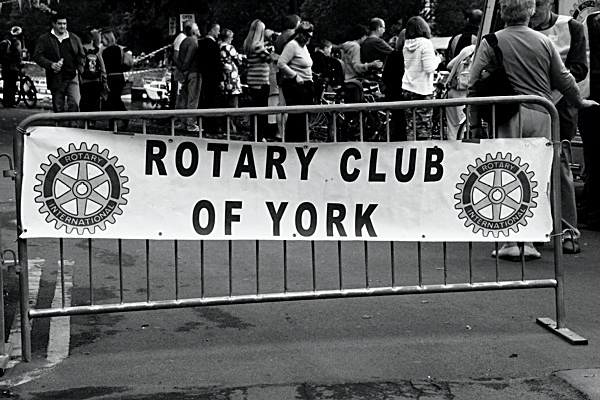  - DRAGON BOAT RACE 2009 York Rotary Club