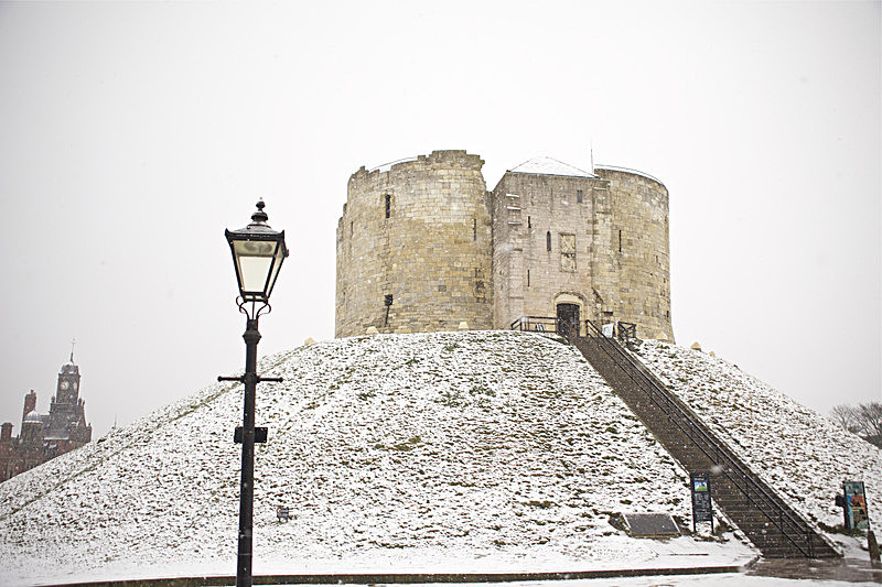 IMG_7865 - WINTERS DAY CLIFFORDS TOWER YORK - PORTFOLIO 2015