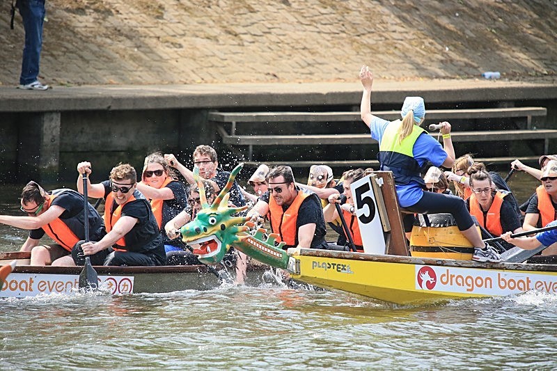 BV6R1658 - DRAGON BOAT RACES 2015 York Rotary Club