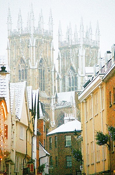 PETERGATE VIEW OF YORK MINSTER  http://www.yorkagainstcancer.org.uk/pr - YORK AGAINST CANCER CHRISTMAS CARD CHOICE 2011