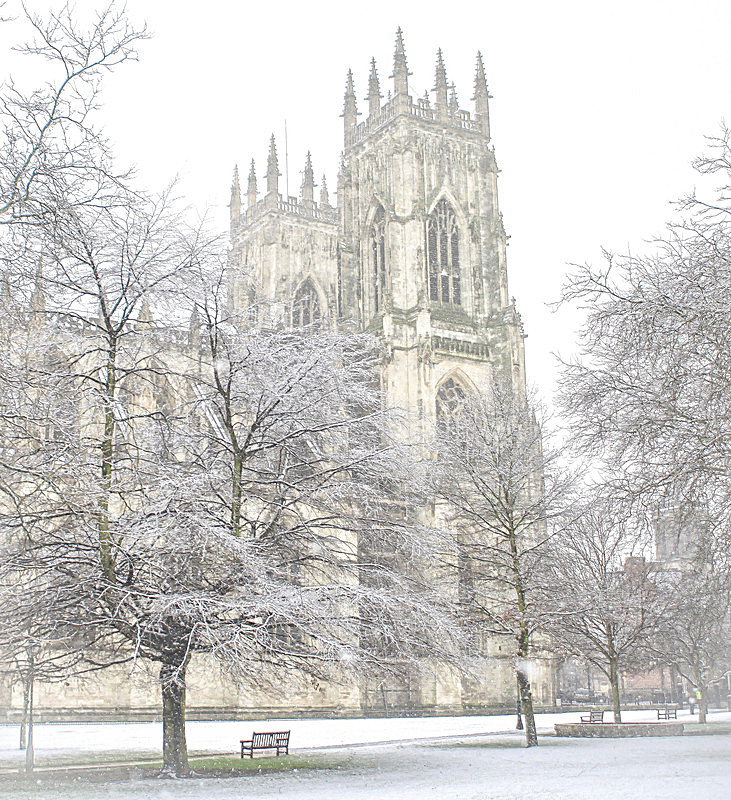CHRISTMAS SNOW YORK MINSTER DEANS PARK - PORTFOLIO 2015