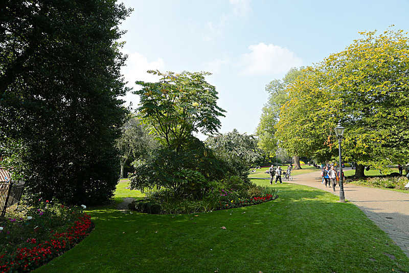 SEPTEMBER 2014-6 - FOUR SEASONS MUSEUM GARDENS