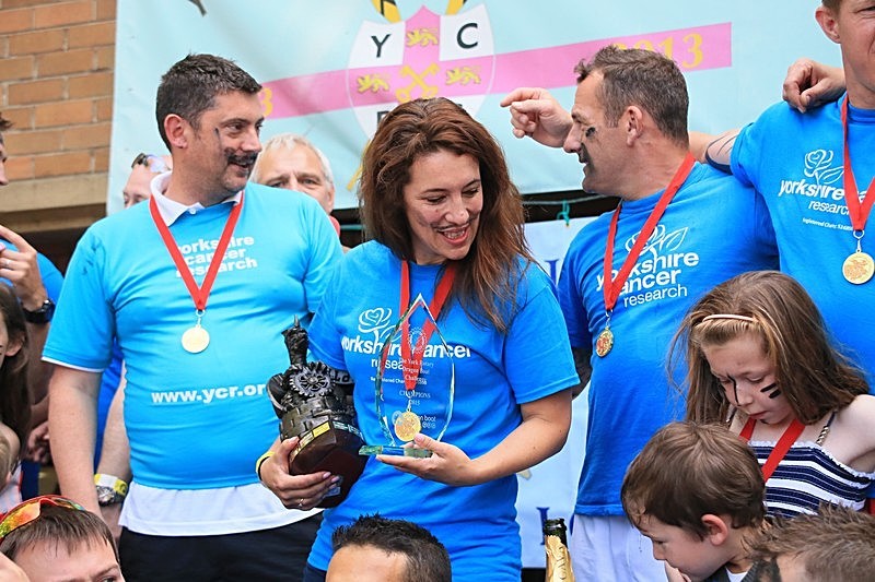 BV6R2058 - DRAGON BOAT RACES 2015 York Rotary Club