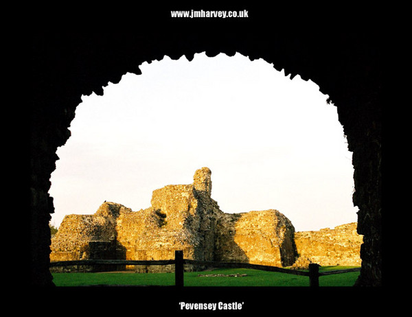 Pevensey 08 - Pevensey Castle