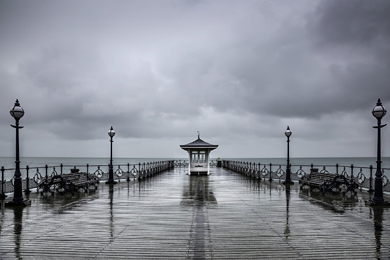 Swanage Pier in heavy rain. - Coastal Britain