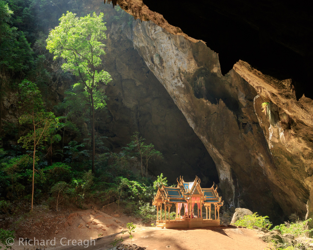 Tham Phraya Nakhon - Abroad