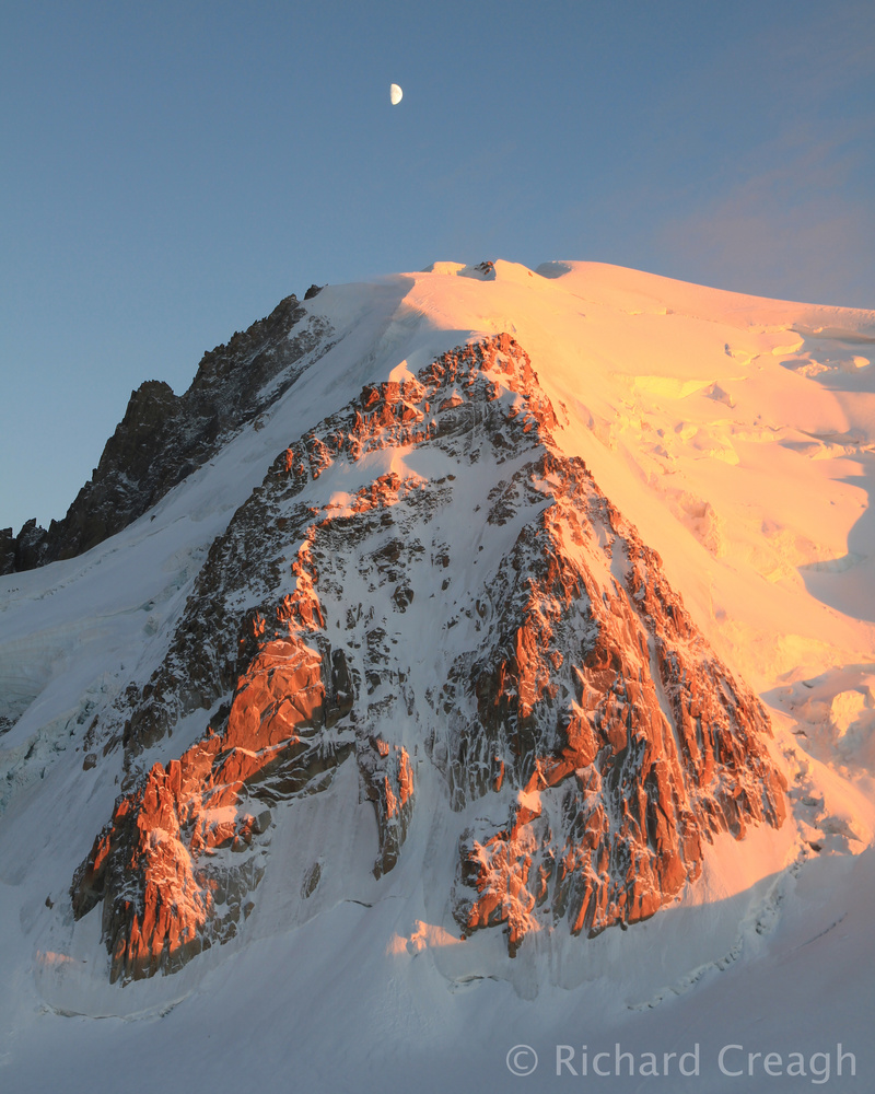 Tacul Triangle Sunset - Abroad