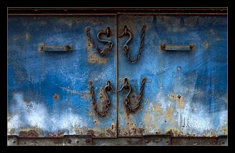 Chain and Hooks - Railroad