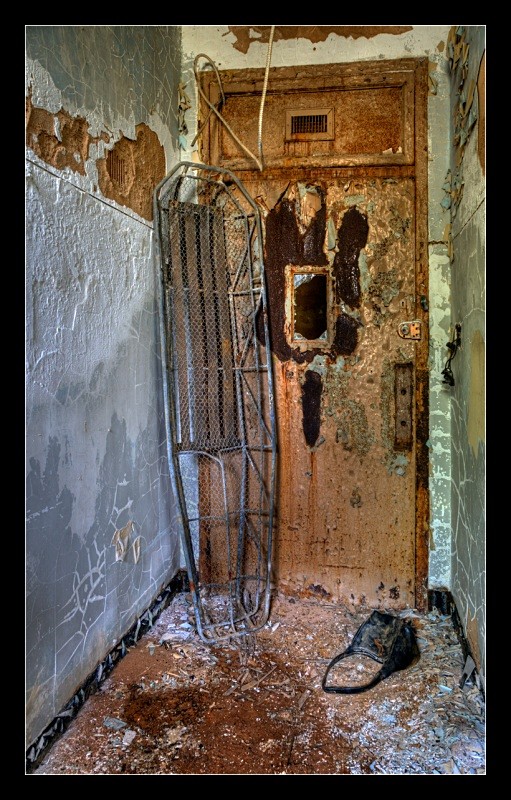 Morgue Door - Asylum