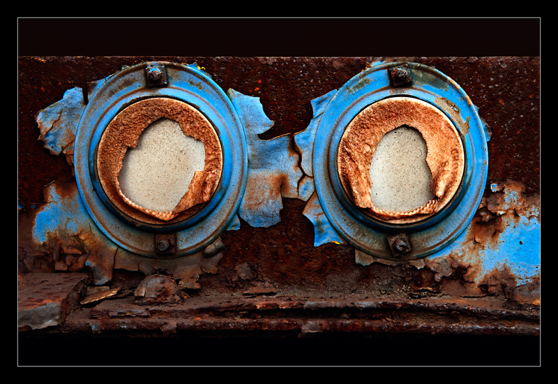 Blue Bezels - Details