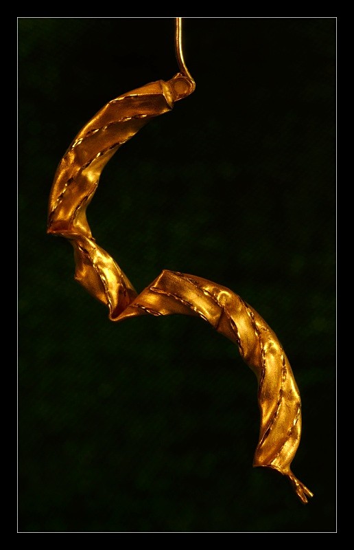 Golden - Details