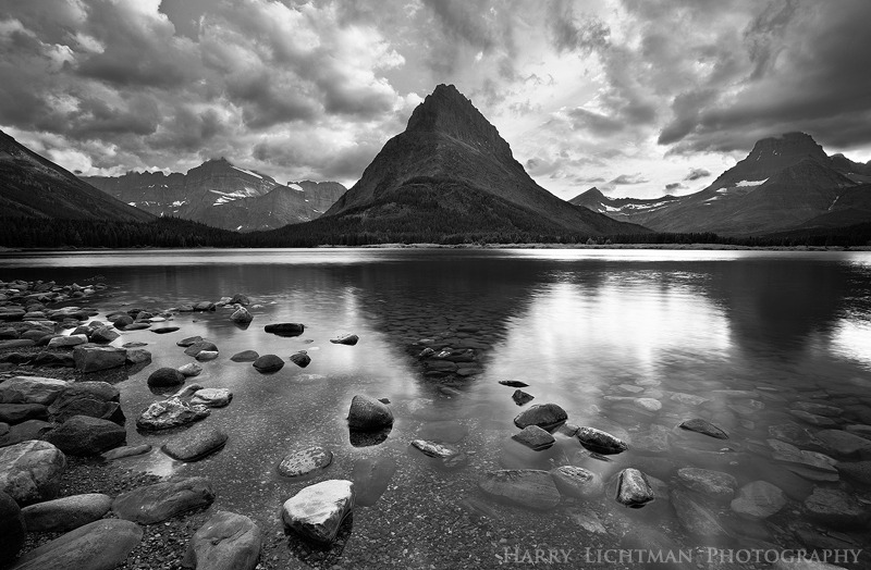Glacial Majesty - Black & White