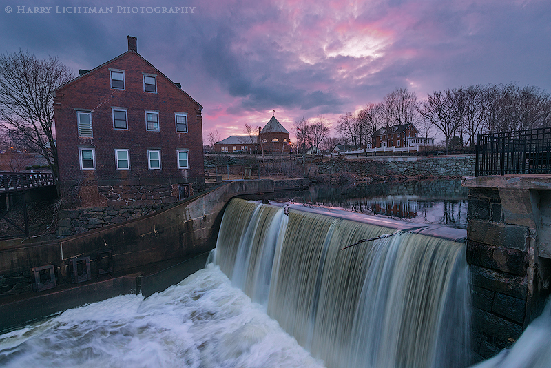 Sundown - Newmarket - New Hampshire Seacoast