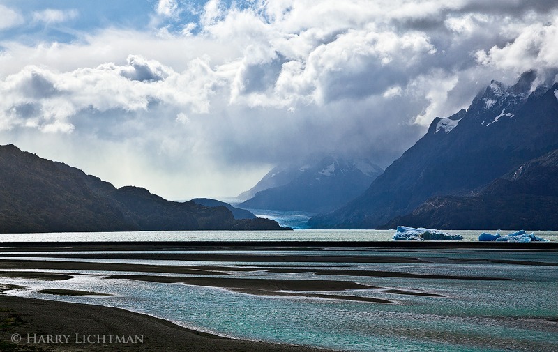 Lago Grey Tempest - Torres del Paine National Park