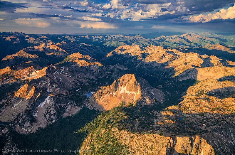 First Light Mount Everly - Sawtooth Wilderness Idaho