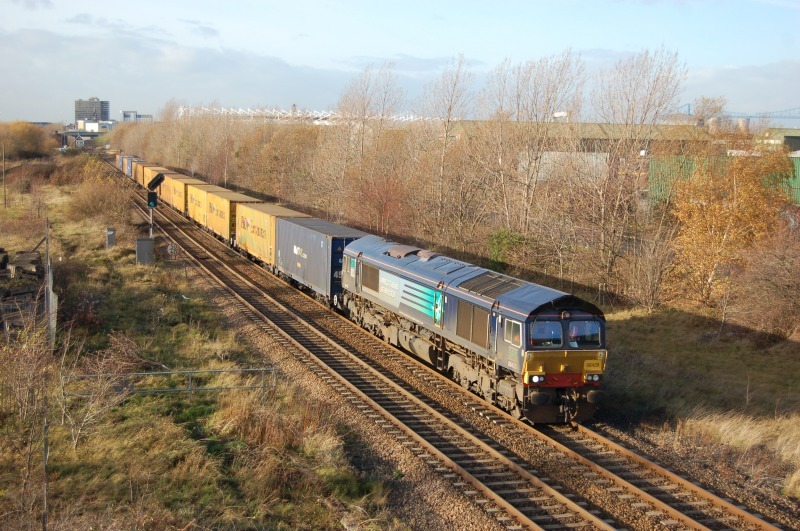 30.11.11 - 66428, 4E46 Ditton - Tees Dock, Cargo Fleet, Teesside - Teesside