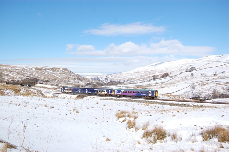 12.3.13 - 153xxx & 1587xx 11.55 Carlisle - Leeds, Ais Gill - Ais Gill (road bridge southbound)