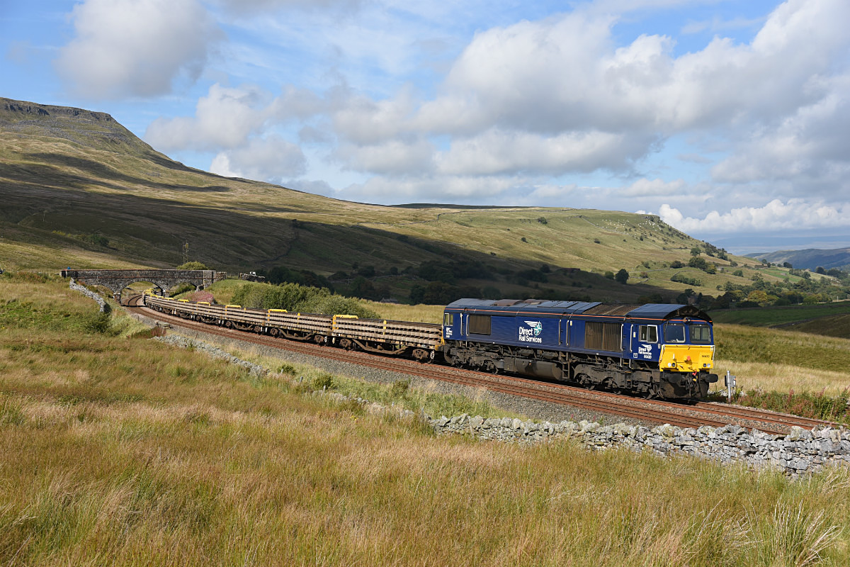 JL - 19.9.17 66430 6K05 Carlisle - Crewe, Ais Gill - Ais Gill (road bridge southbound)