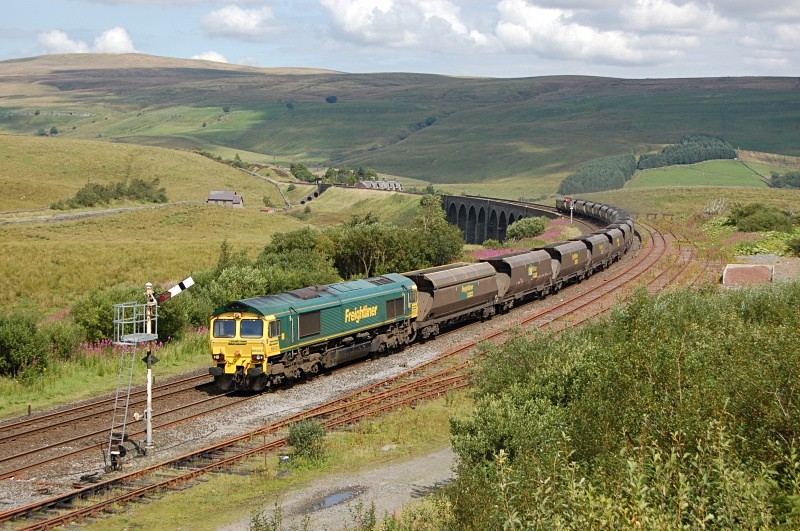 7.8.09 66523 6Z73 Hunterston - Drax, Garsdale - Garsdale - 'Chicken Shed'