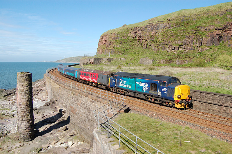 JL 23.5.15 37423 2C34 14.33 Carlisle - Barrow, Redness Point - Cumbrian Coast