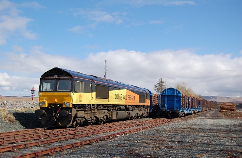 19.4.13 - 66850 6Z70 (cancelled) Ribblehead - Chirk, Ribblehead siding - Ribblehead sidings