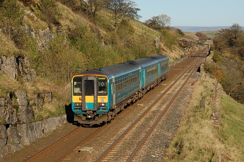3.11.06 153328 & 156497 08.49 Leeds - Carlisle, Lock Hill - Lock Hill