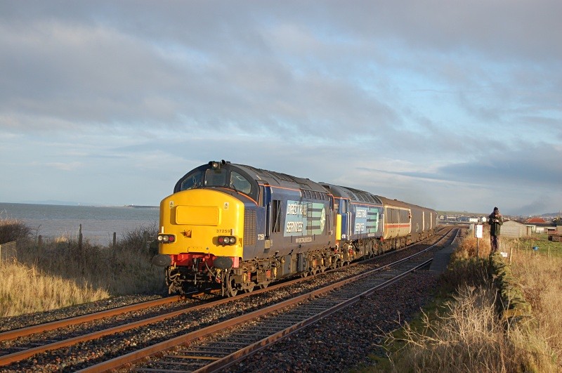 17.12.10 37259 & 47790 & 57004 10.30 Workington - Maryport, Flimby - Cumbrian Coast