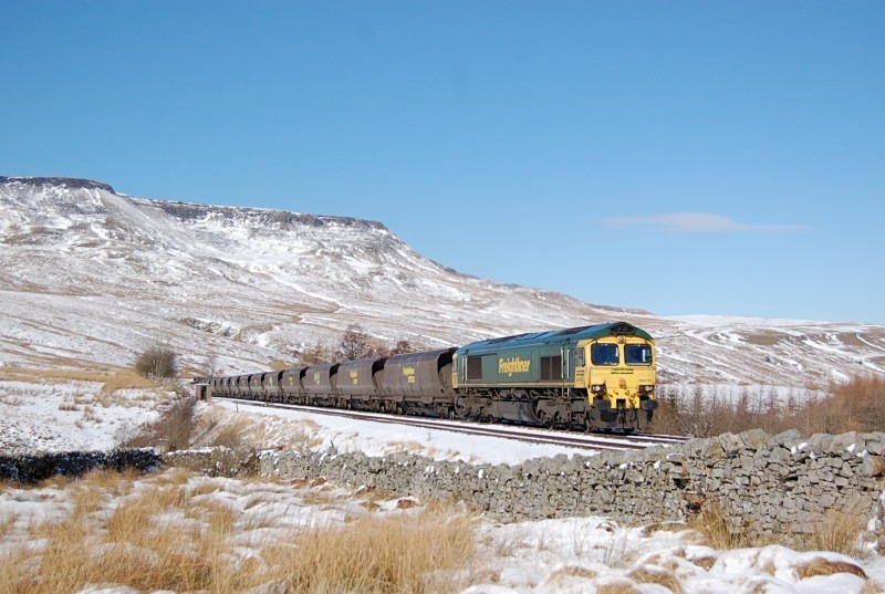 12.3.13 - 66515 6E73 Killoch - Drax, MP 260 - Ais Gill - Milepost 260