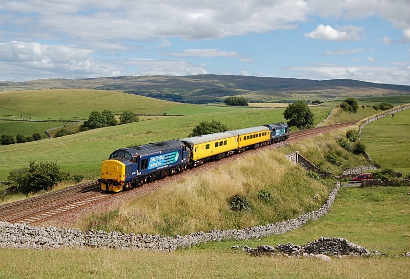 13.8.13 - 37405 & 37419 1Q13 Carnforth - Carlisle, Waitby - Waitby