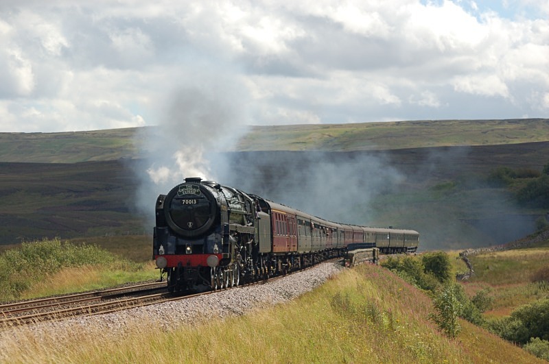 25.8.11- BR 'Pacific' 70013 'Oliver Cromwell' Euston - Carlisle, Lunds - Lunds - Northbound