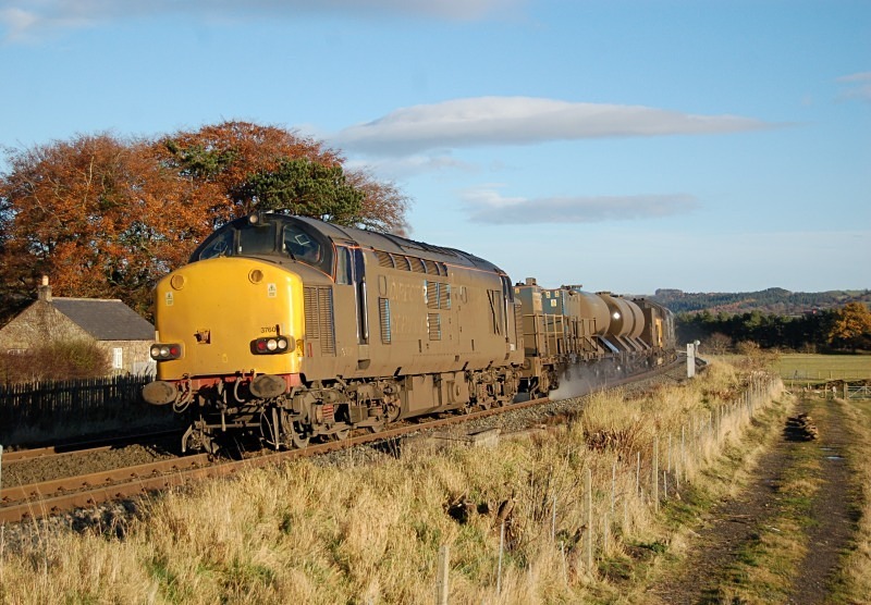 10.11.12 - 37609 & 37688 3S77 Nunthorpe - Carlisle, Lipwood Well - Tyne Valley