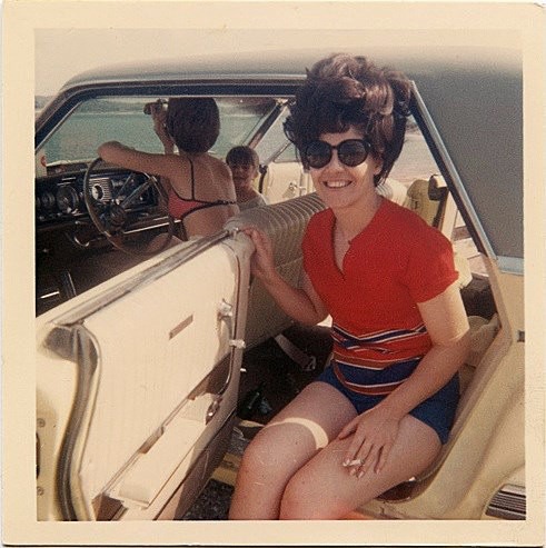1960s women - Out and About