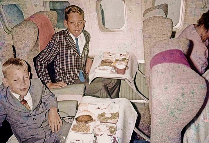 TWA 1961 - On Vacation