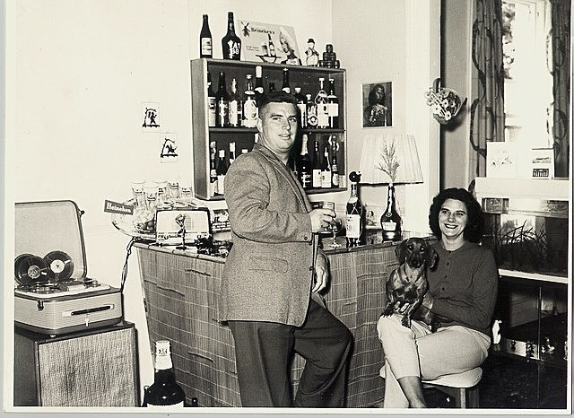 60s living room bar - Home & Family