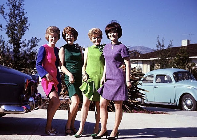 sexy 1960s ladies - Out and About