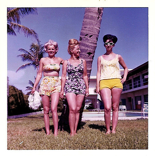 Bathing Beauties - On Vacation