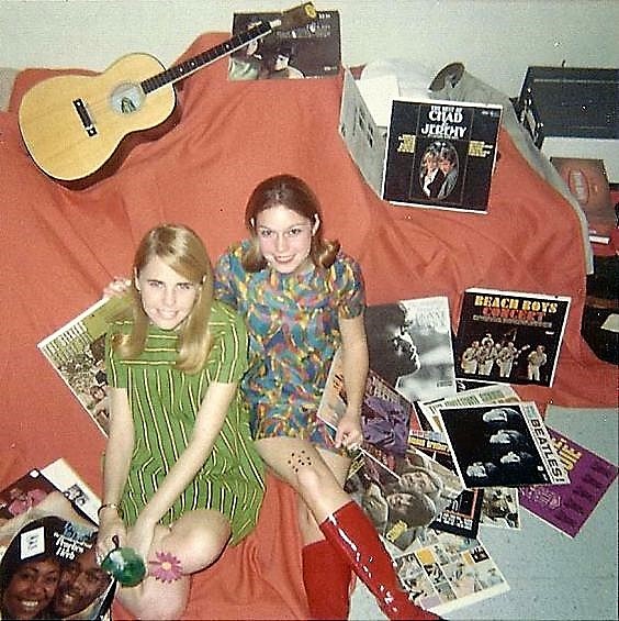 1960s college girls - School Days