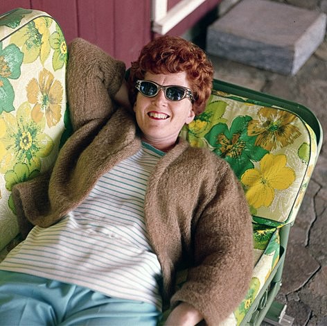 lounging 1968 - On Vacation