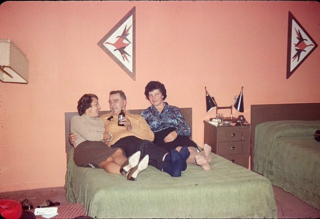 vintage motel room