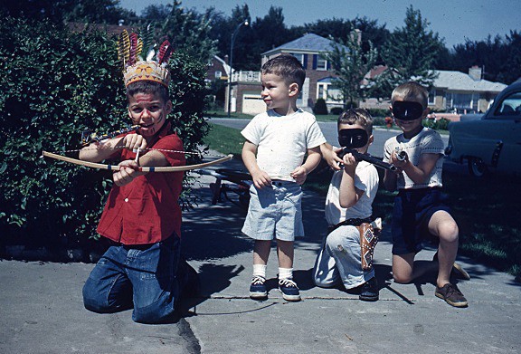 60s kids at play - Recreation