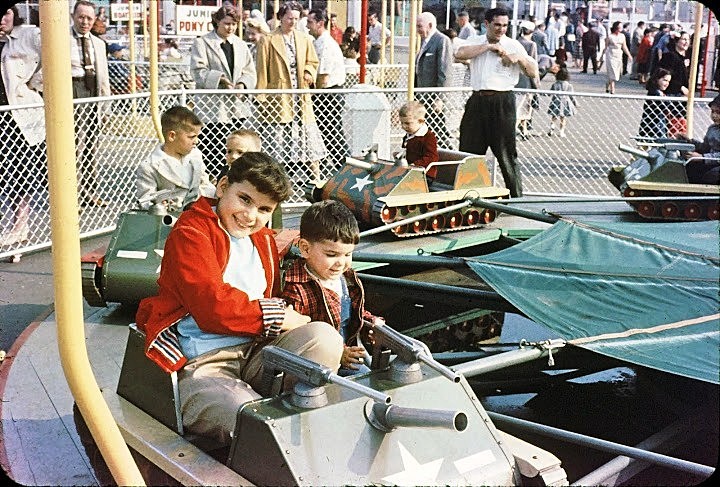 early 60s amusement park - Recreation