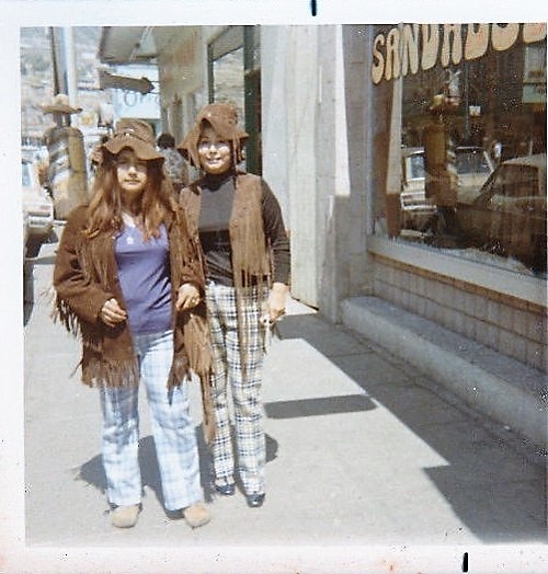 1960s Hippie wannabes - 60s counter-culture