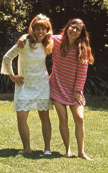 1968 hippie girls - Fashions and Styles
