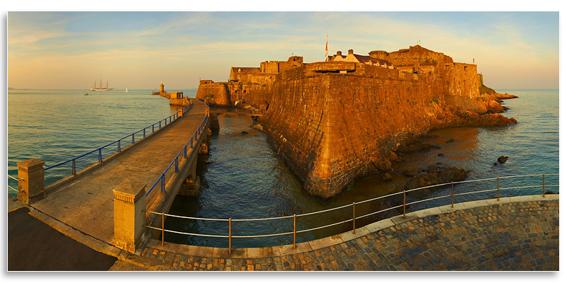 05081375 - Castle Cornet Panoramic - Guernsey Landscapes - Panoramic