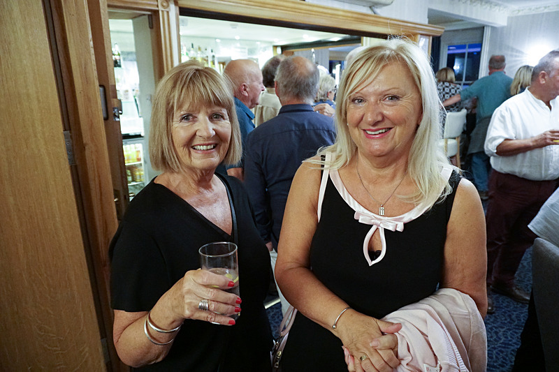 ACP03884-42 - Dinas School Reunion 1964-69